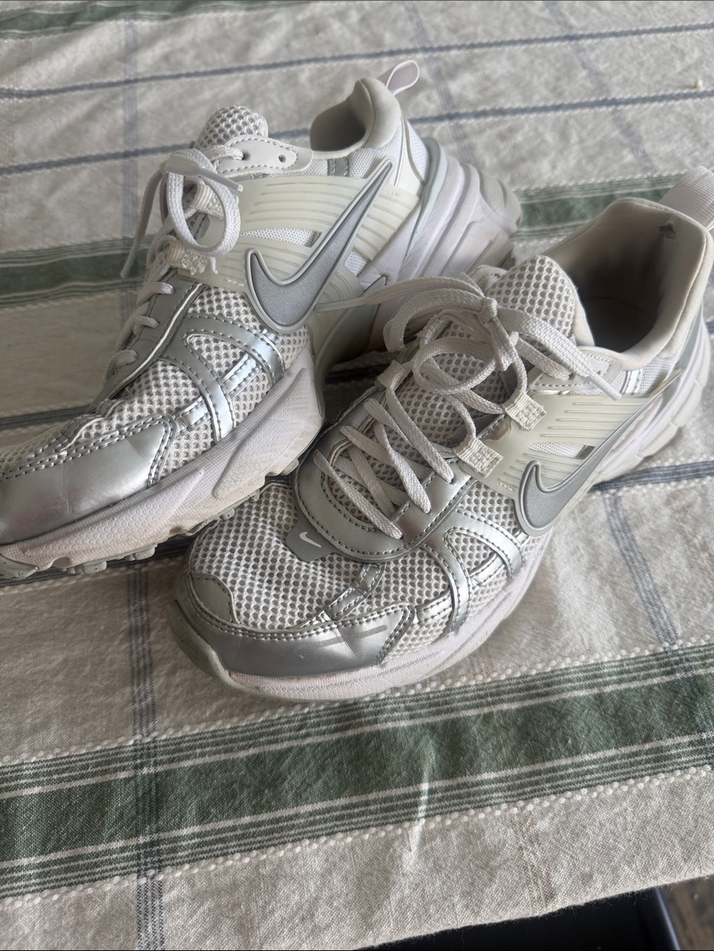 Nike V2K Run Women's Shoes